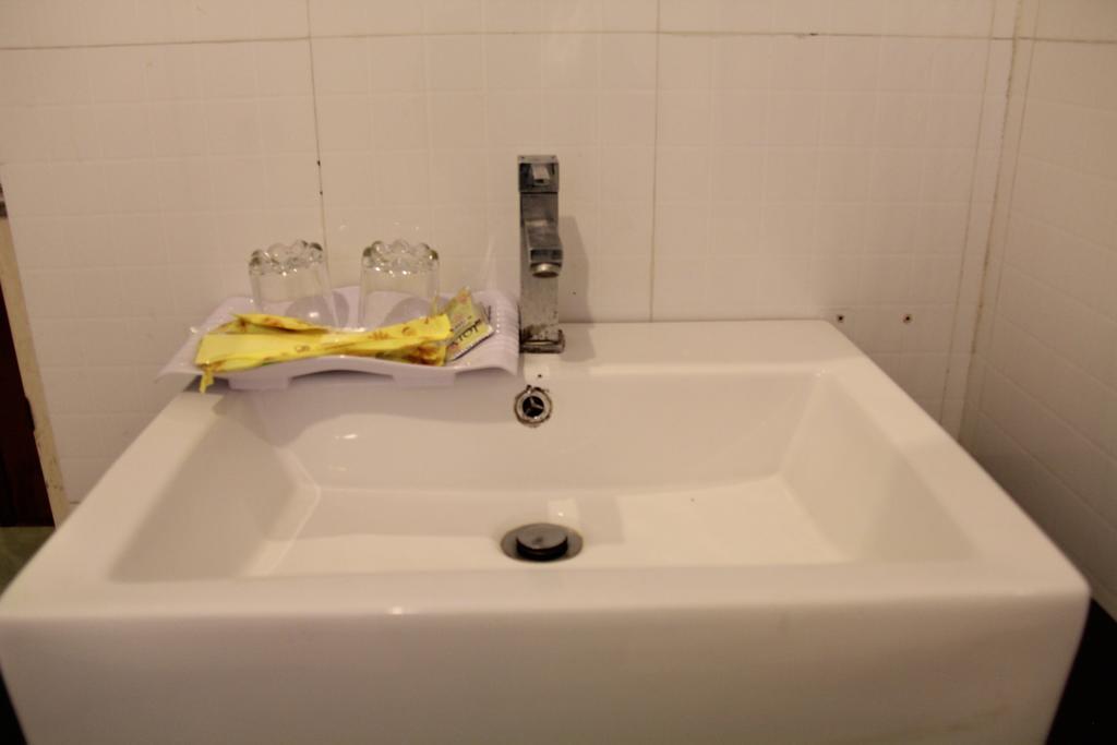 Kim Guesthouse Phnom Penh Esterno foto
